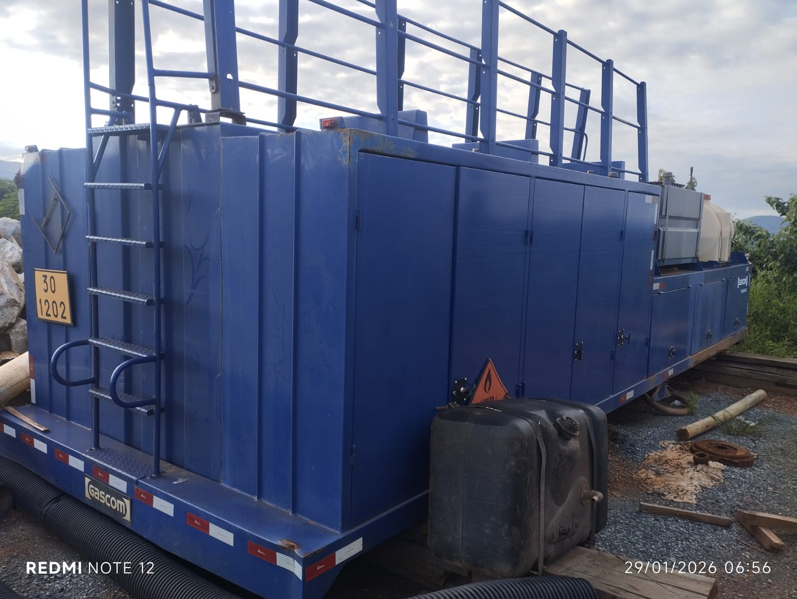 Comboio Gascon com Capacidade de 10.000 Litros de Diesel (S10/S500) - Thumbnail 11